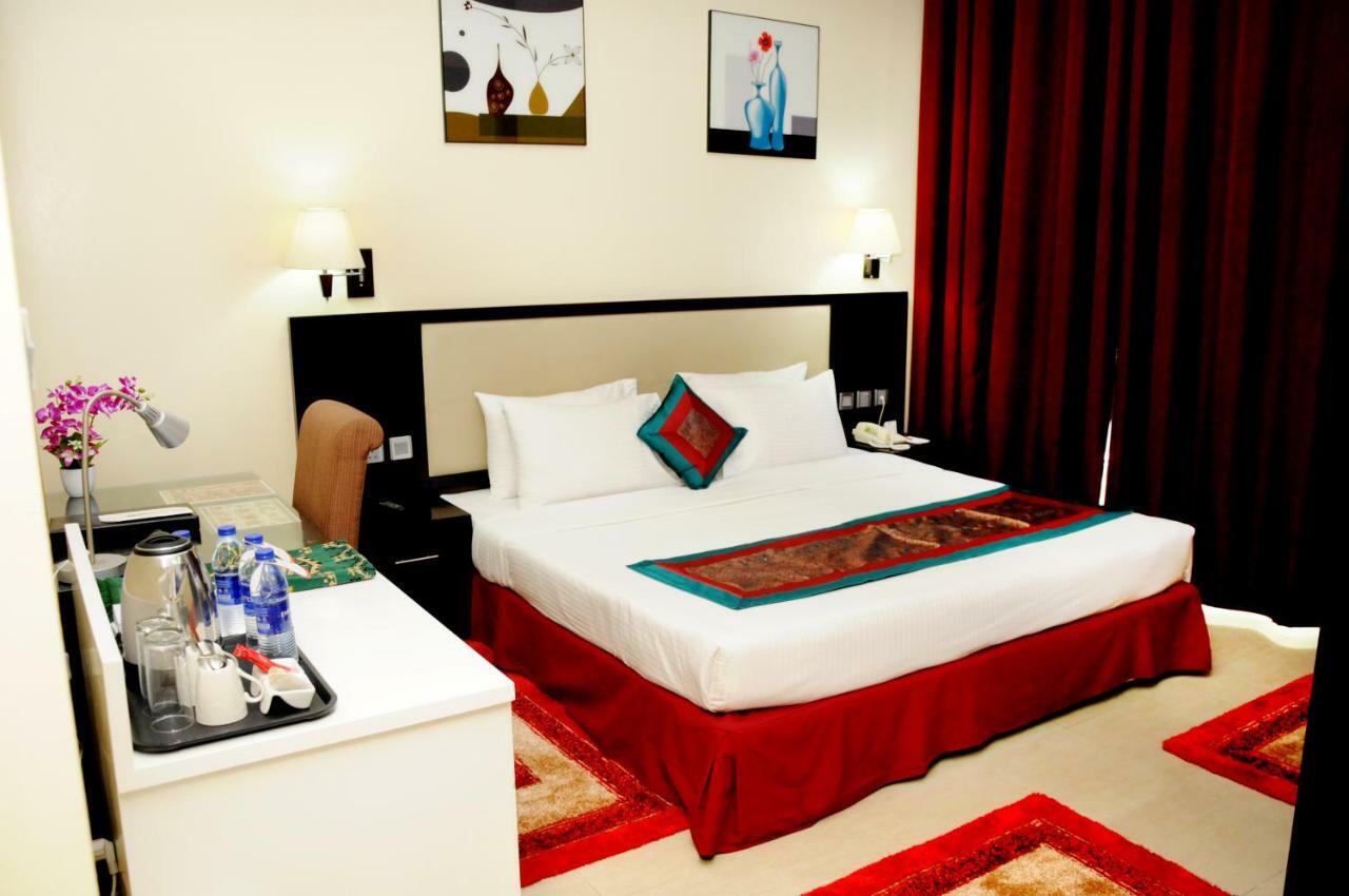 Rainbow Hotel Dubai Exterior foto