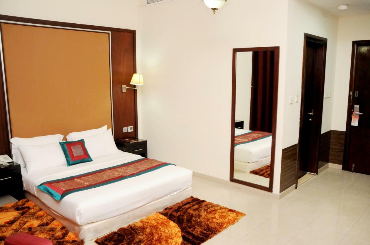 Rainbow Hotel Dubai Exterior foto